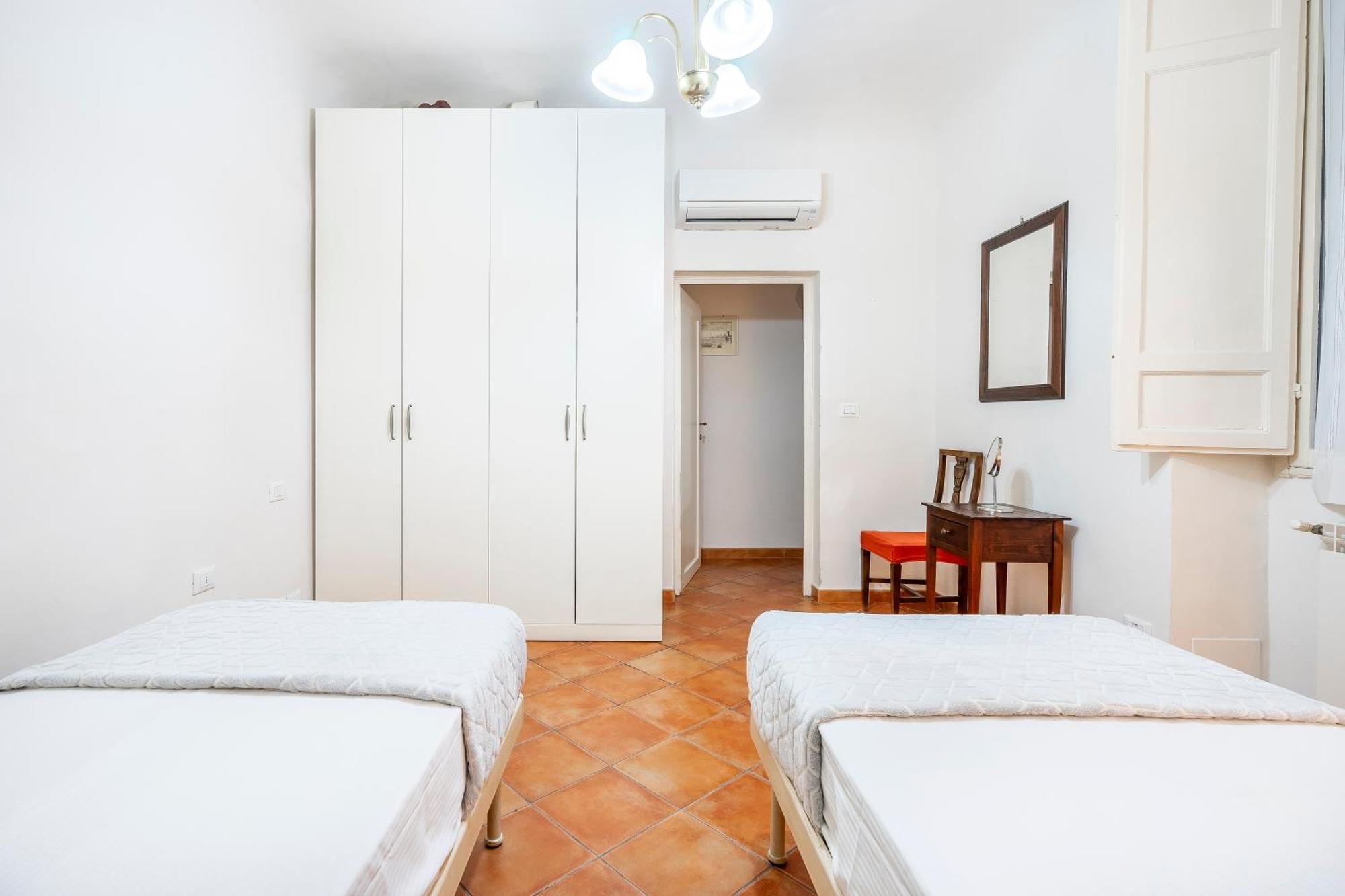 Piattellina 8 * Florencia